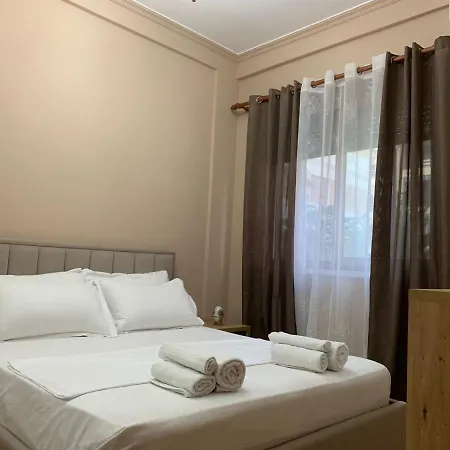 Roar Apartment *