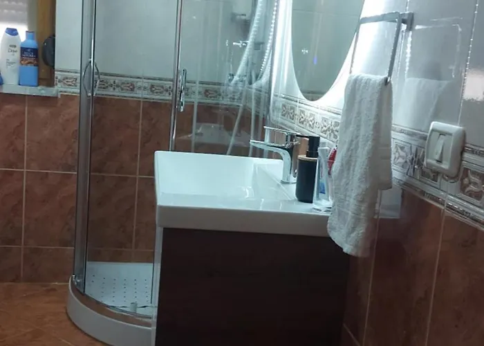 Roar * Golem (Tirana)